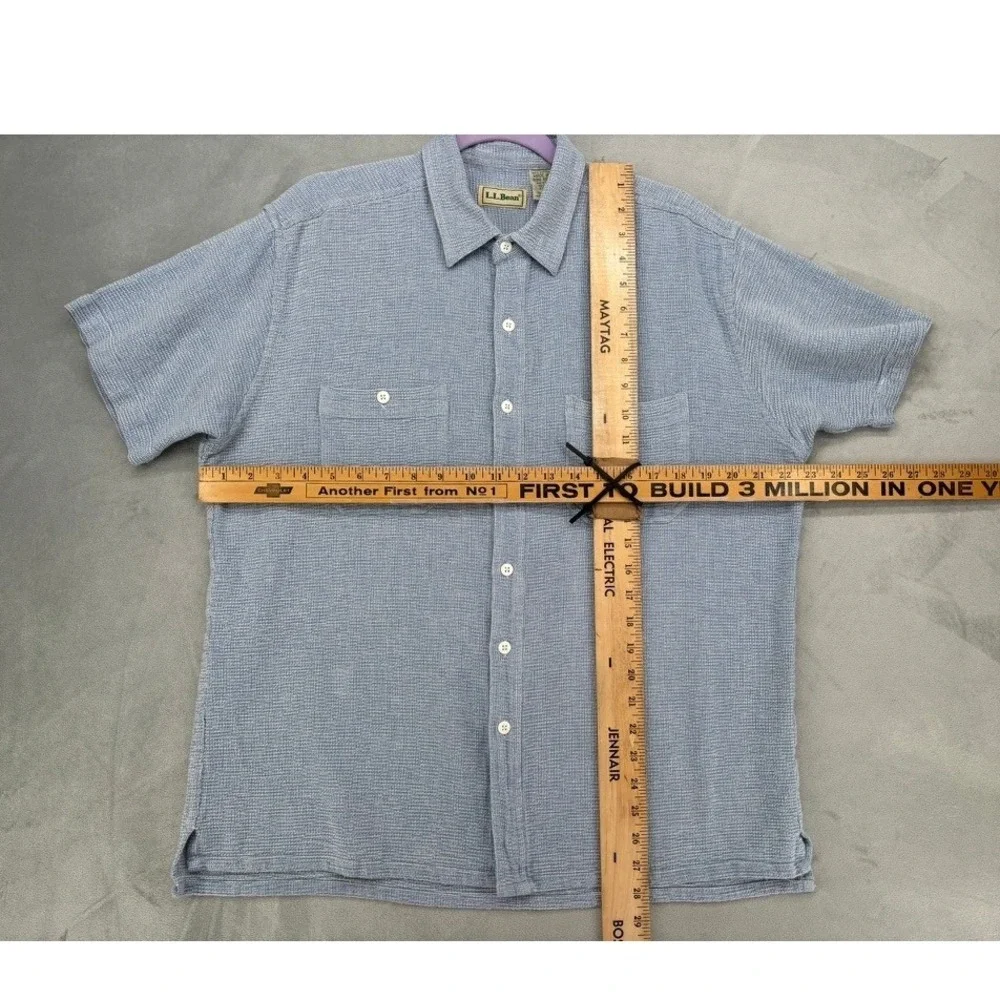 Vintage L.L. Bean Button Down Shirt Mens L Blue Textured Made in Hong Kong